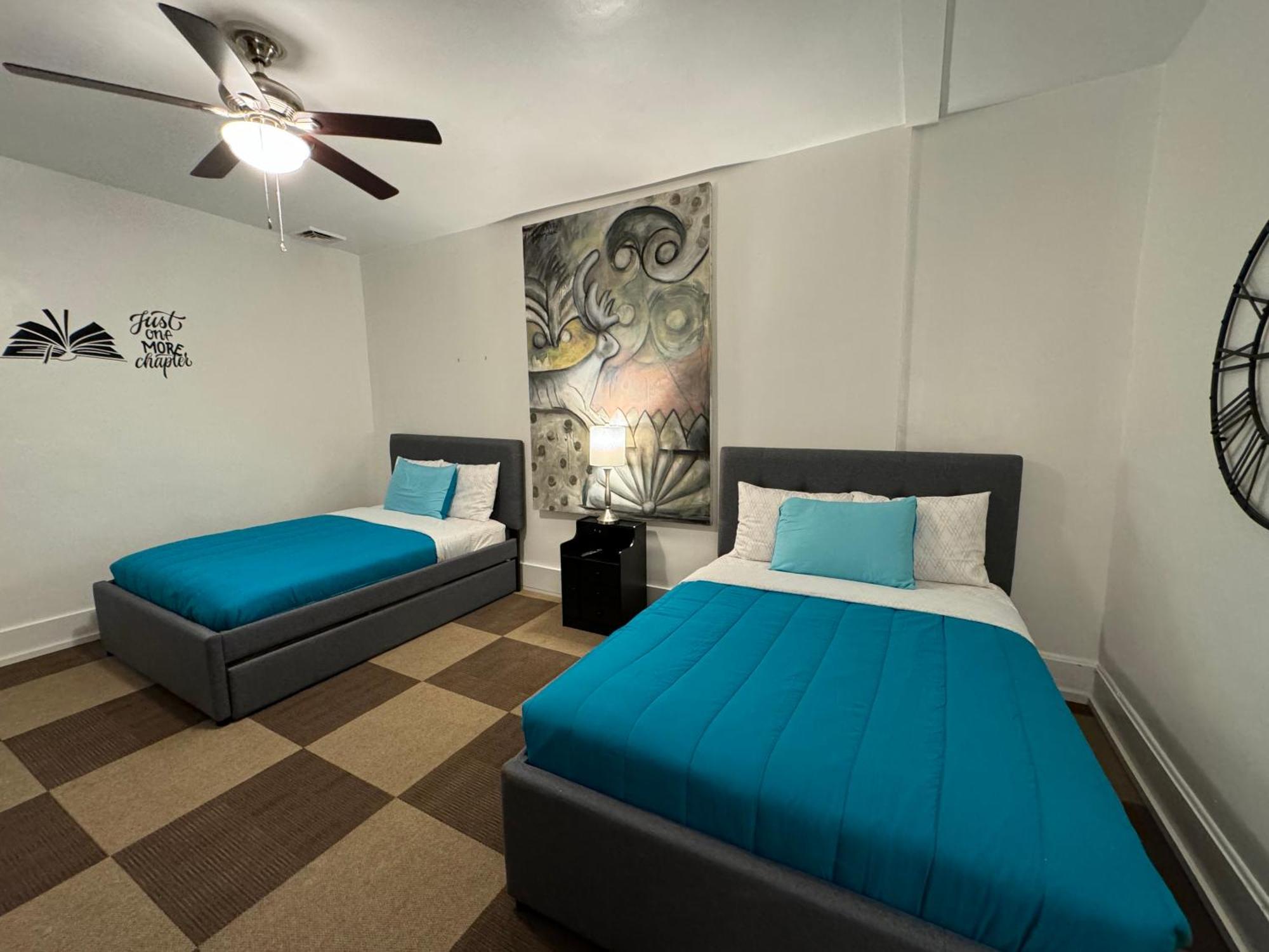 Beautiful Bungalow On Main Madison Extérieur photo